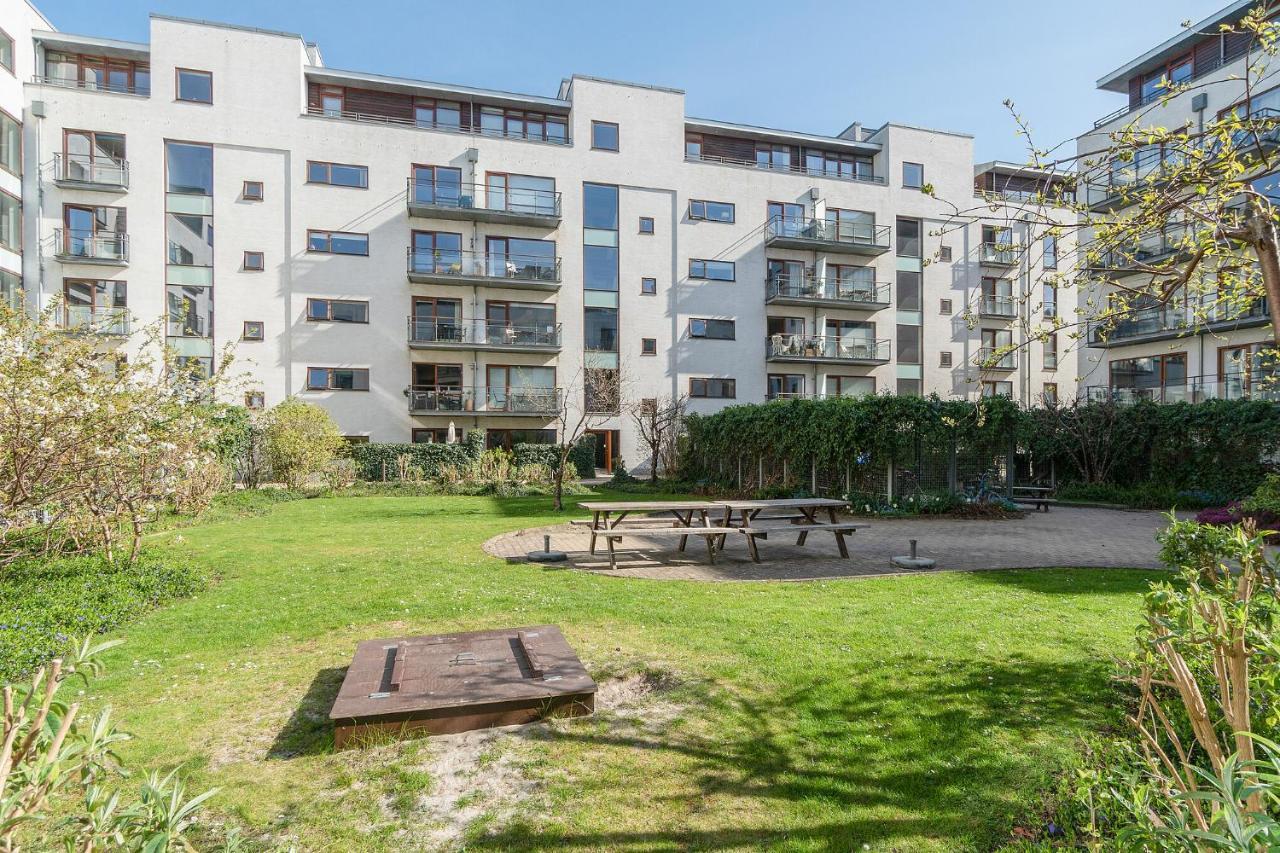 Scandi-Hygge 2 Bedroom Apartment In Charming Christianshavn كوبنهاجن المظهر الخارجي الصورة